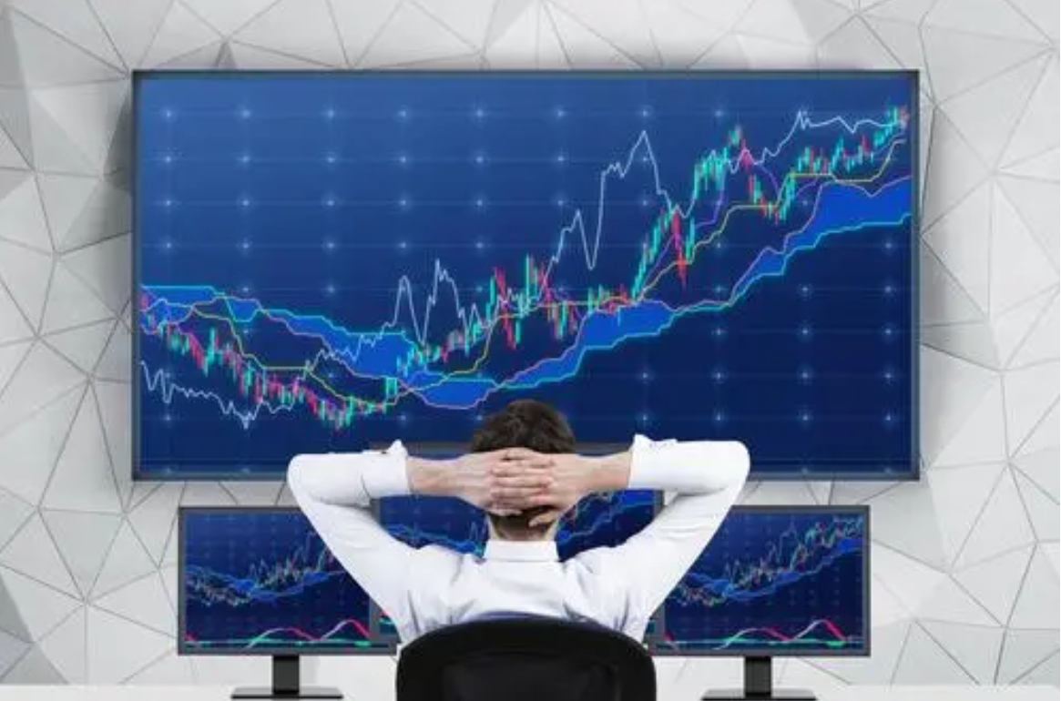 股票配资哪儿好 ,美股现大小盘轮动迹象，是机遇还是价值陷阱？